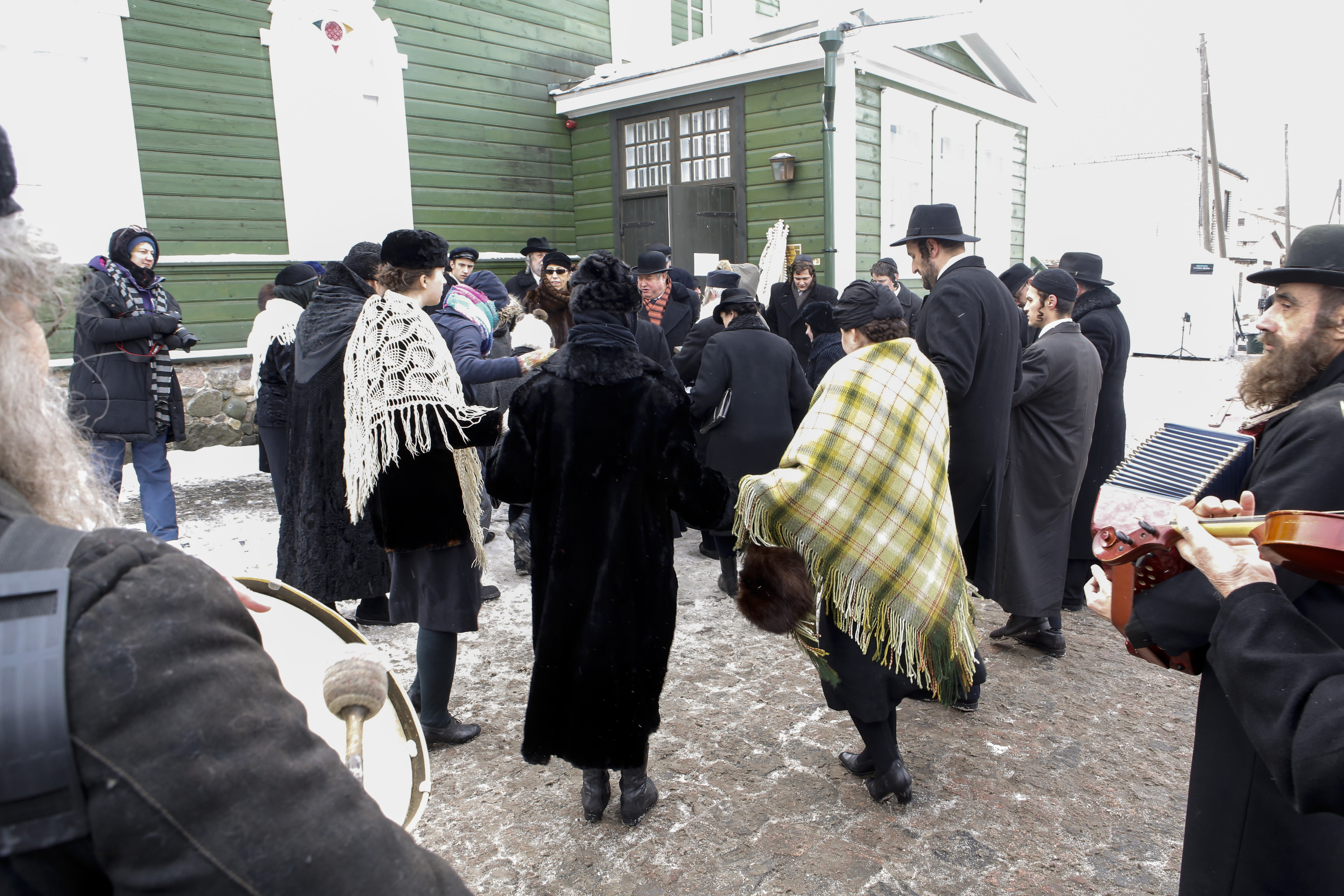 ZAĻĀ SINAGOGA TRIJOS DARBĪBAS  GADOS